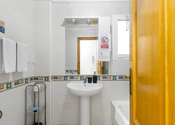 Homely Alcatri Διαμέρισμα *